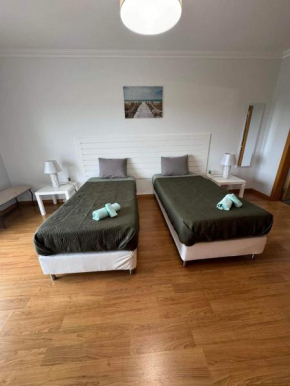 Sunny baleal guesthouse